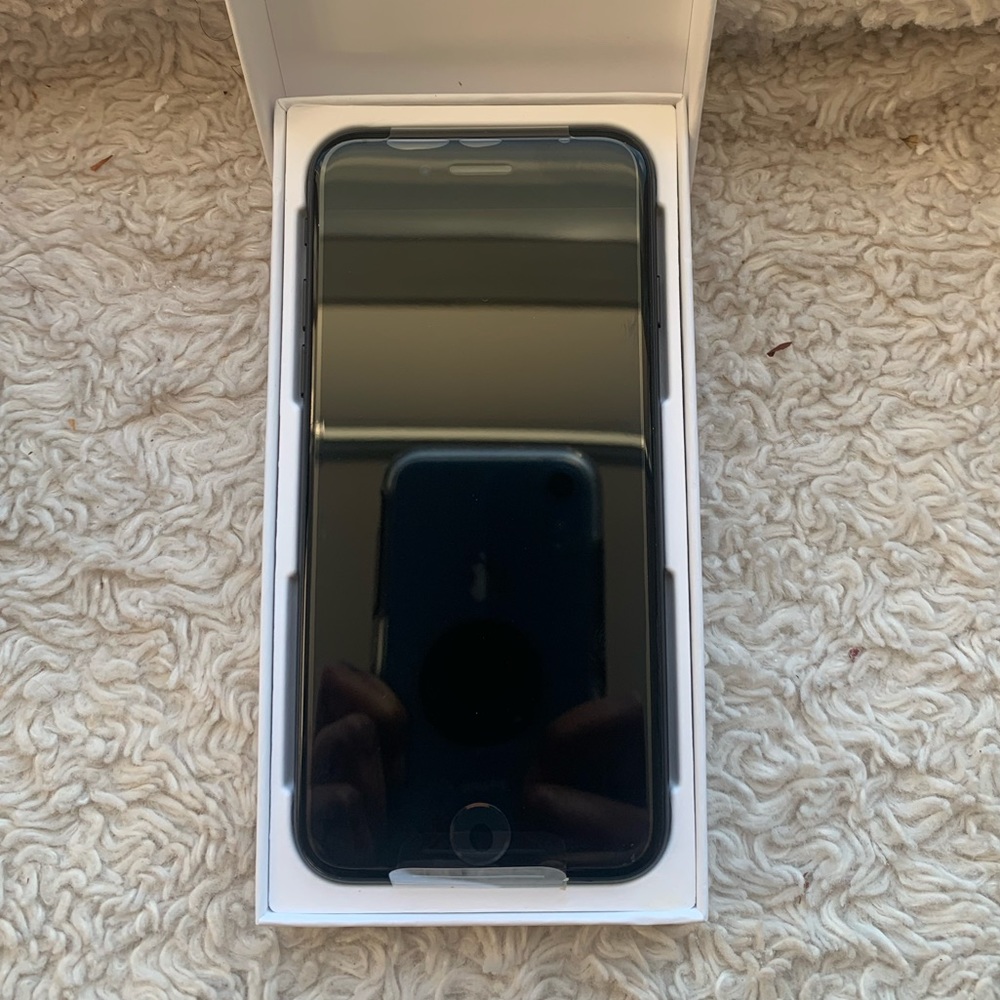 IPhone 7 128 GB Give an Offer